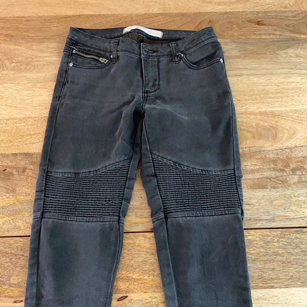 Black jeans size 26 fit like 25